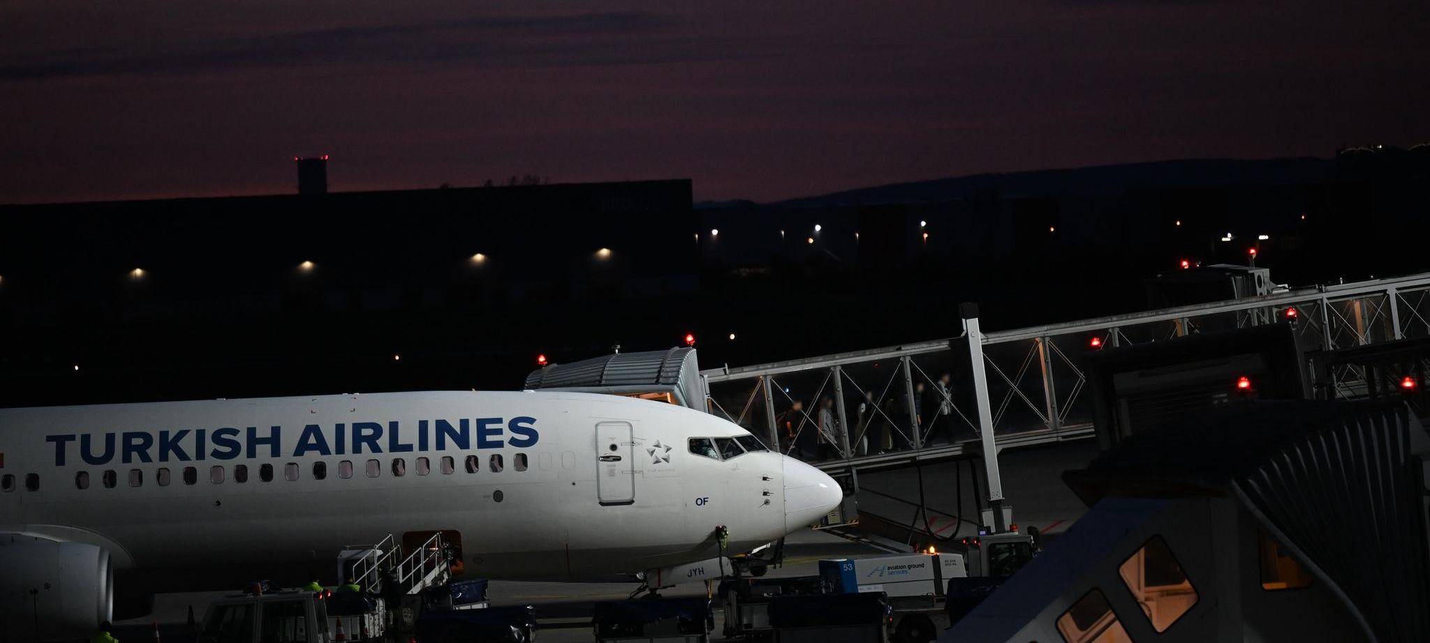 Flughafen Hannover - Ankunft von Afghanen mit Aufnahmezusage