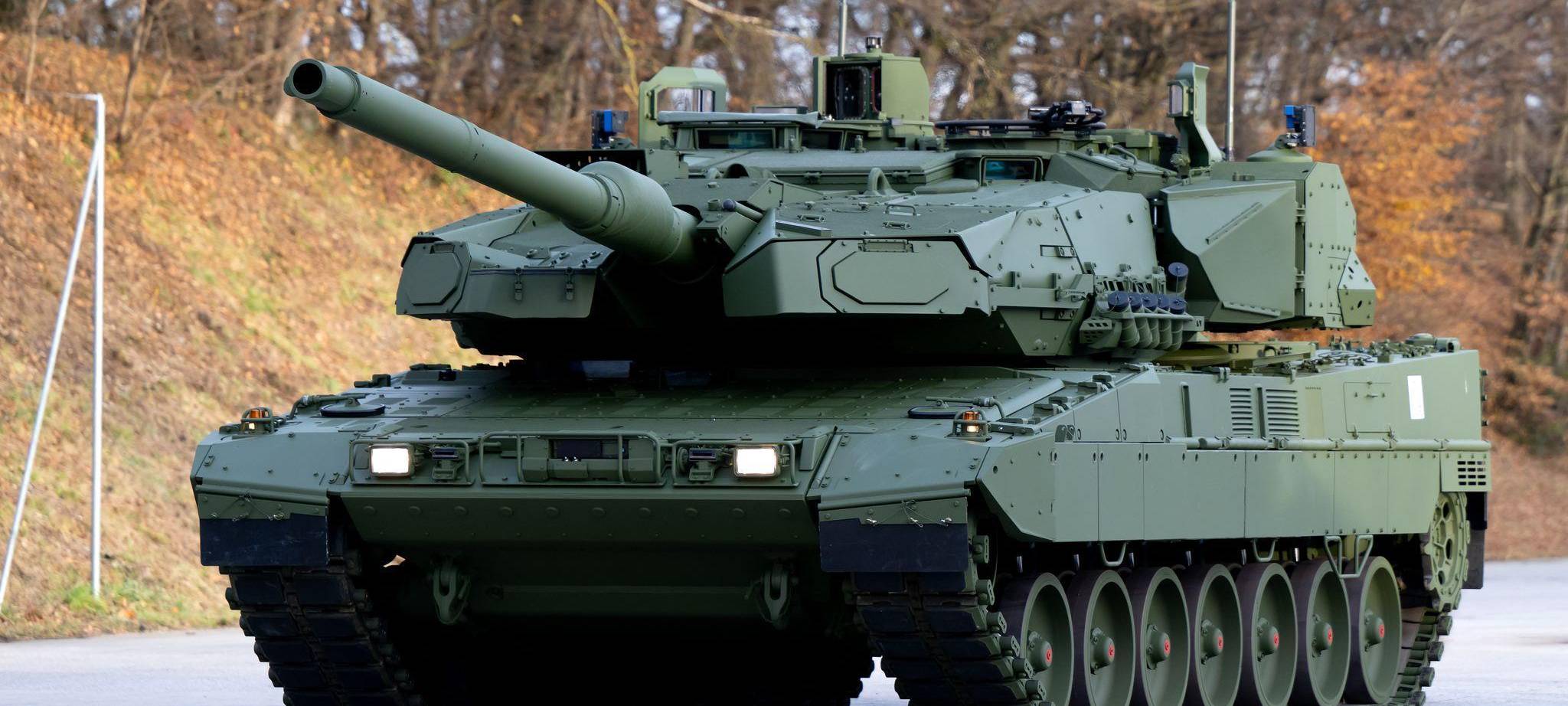 Roll-Out Leopard 2A8 und Panzerhaubitze 2000