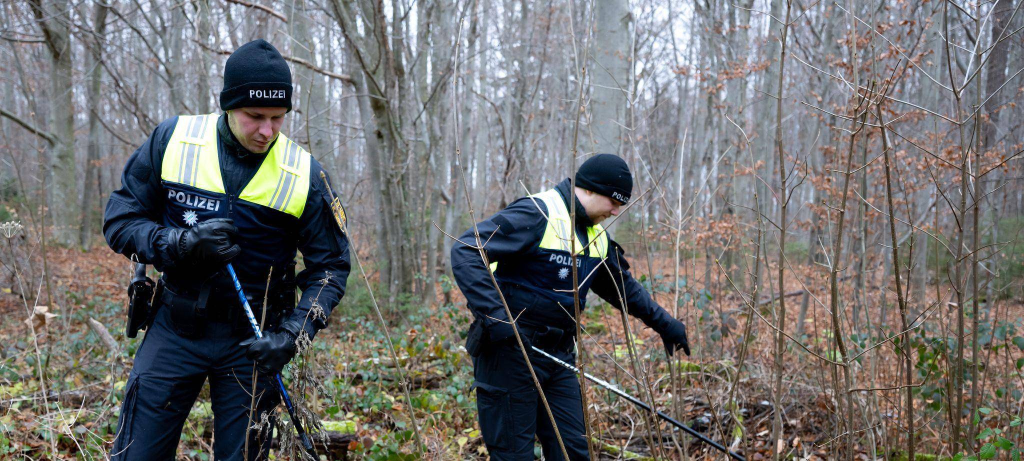 Nach dem Fund einer Frauenleiche im Wald bei München