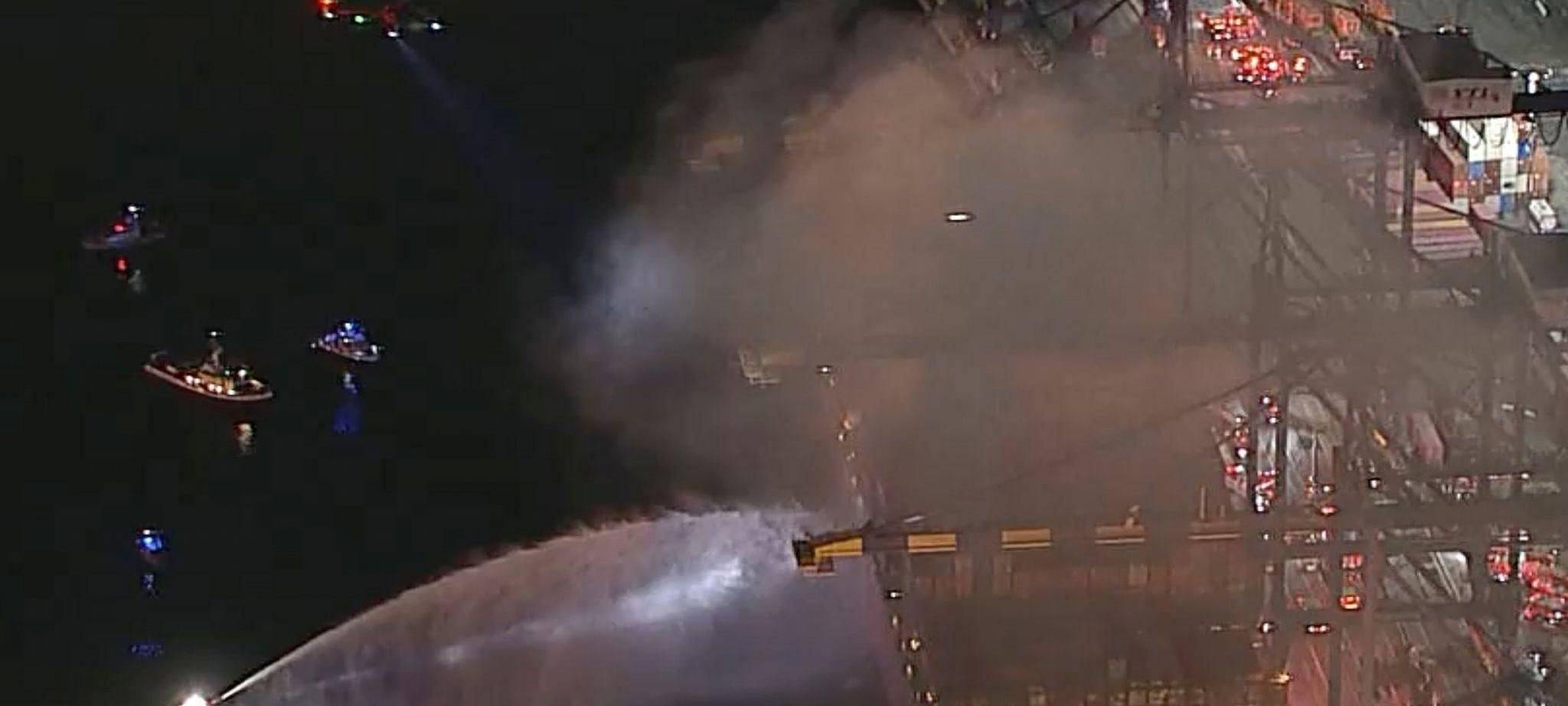 Containerschiffbrand Los Angeles