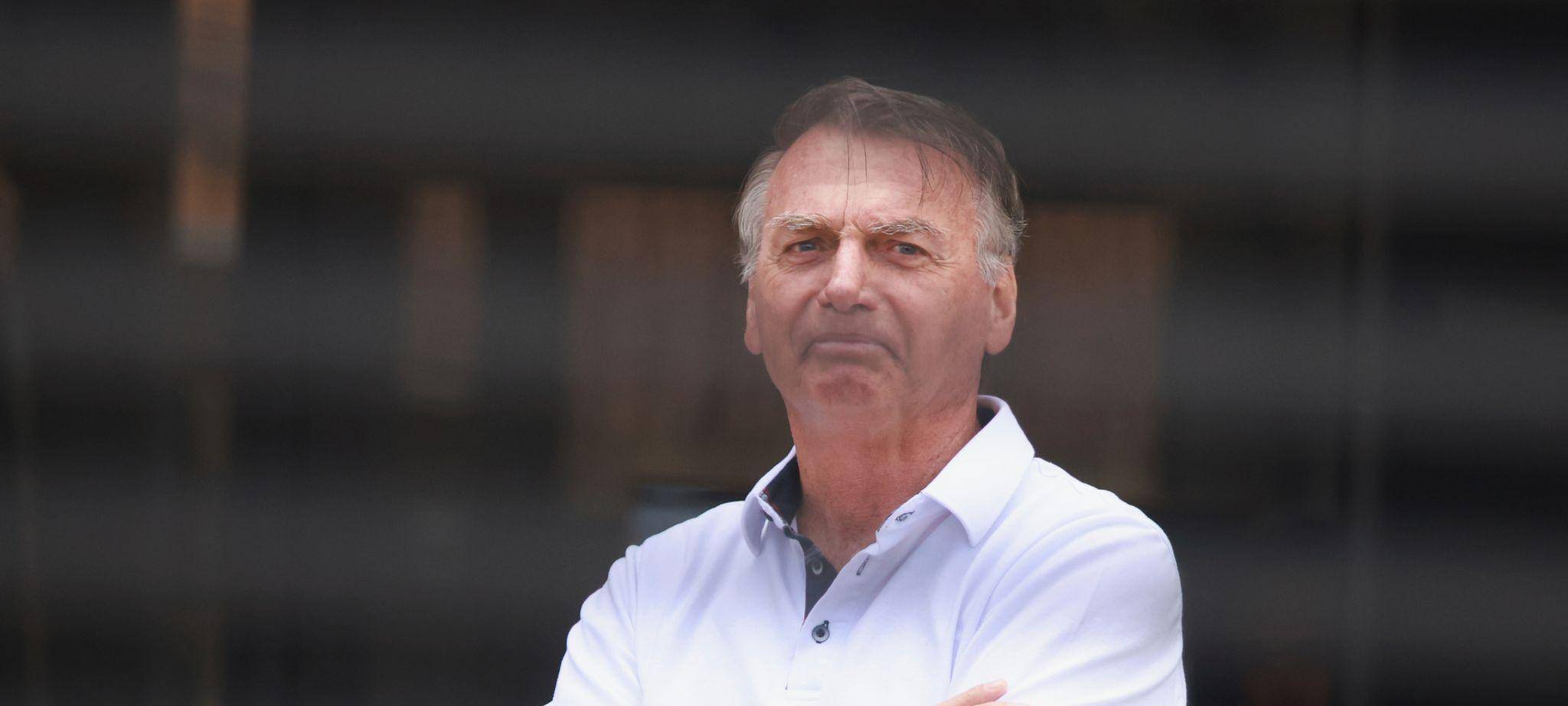 Bolsonaro erklärt Eingriff an Fußfessel mit Halluzinationen