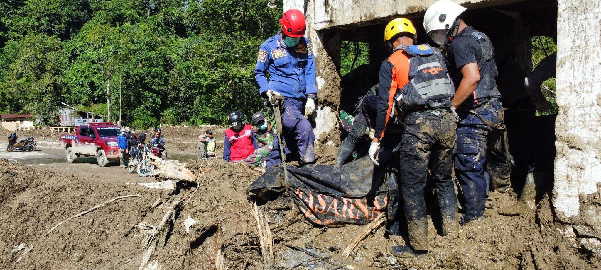 Überschwemmungen in Indonesien