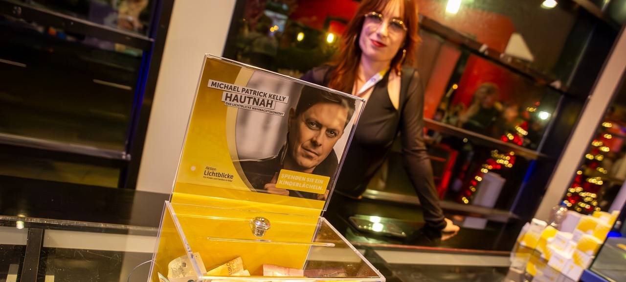 Lichtblicke Weihnachtskonzert: Über 165.000 Euro für den guten Zweck! - Michael Patrick Kelly hautnah