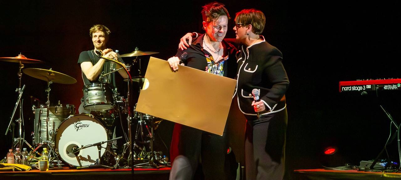 Lichtblicke Weihnachtskonzert: Über 165.000 Euro für den guten Zweck! - Michael Patrick Kelly hautnah