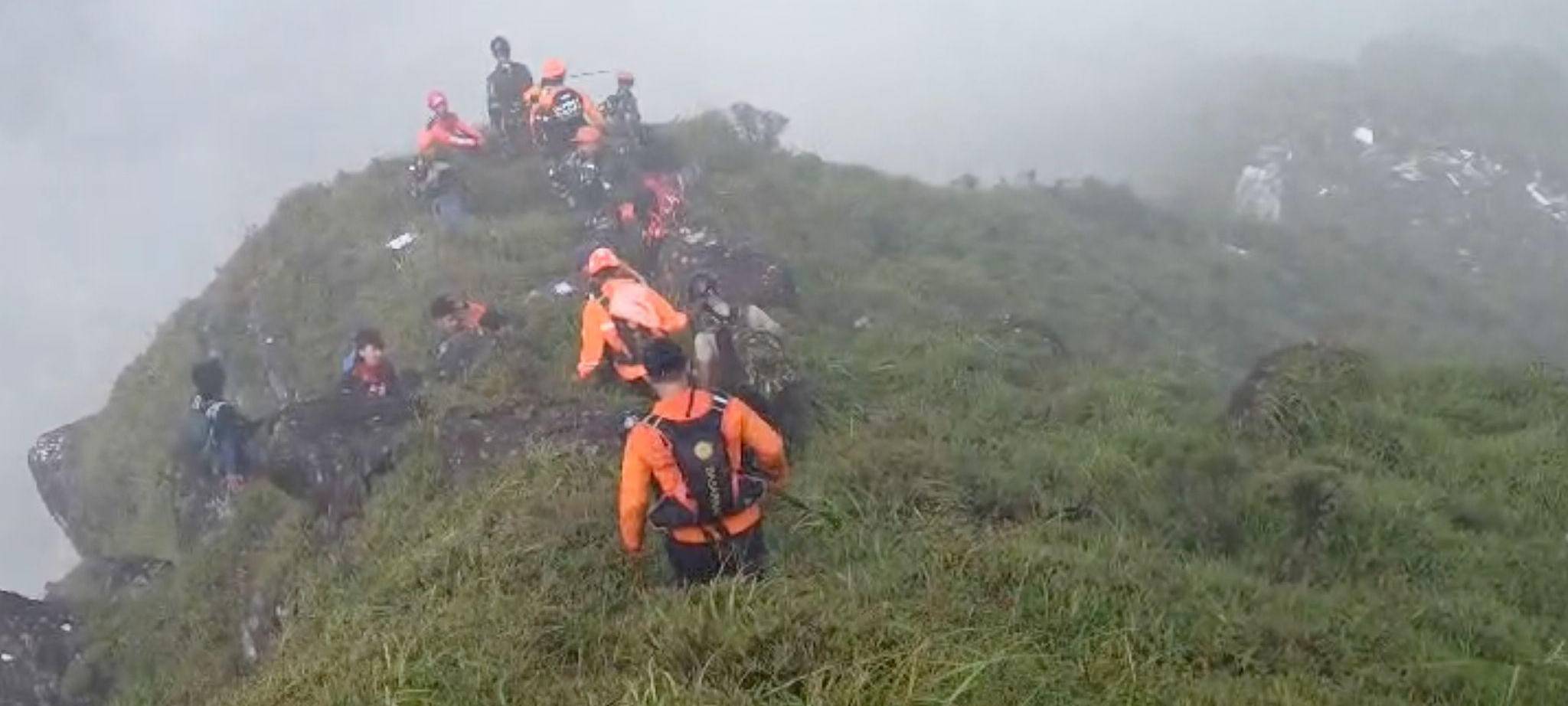 Flugzeugcrash in Indonesien