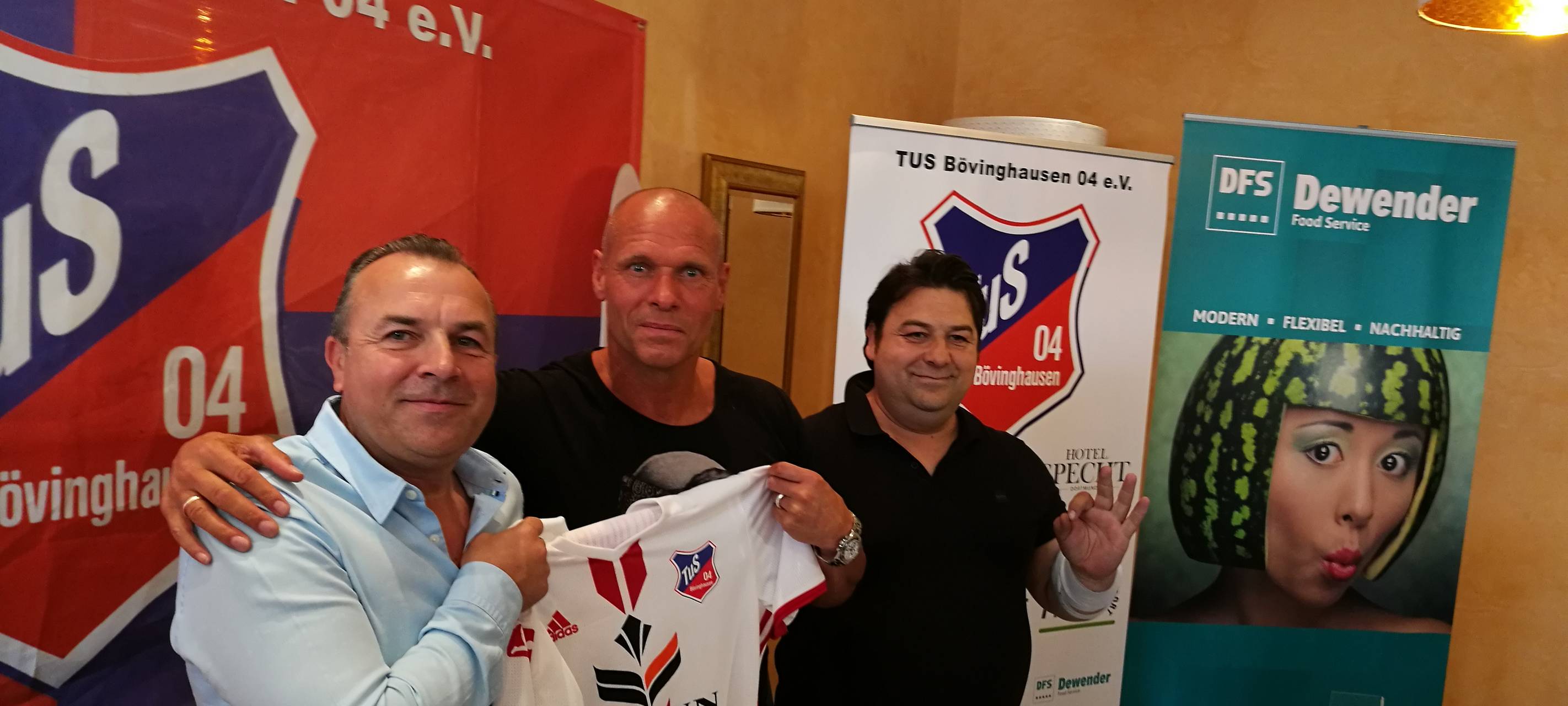 Thorsten Legat wird Trainer beim TuS Bövinghausen