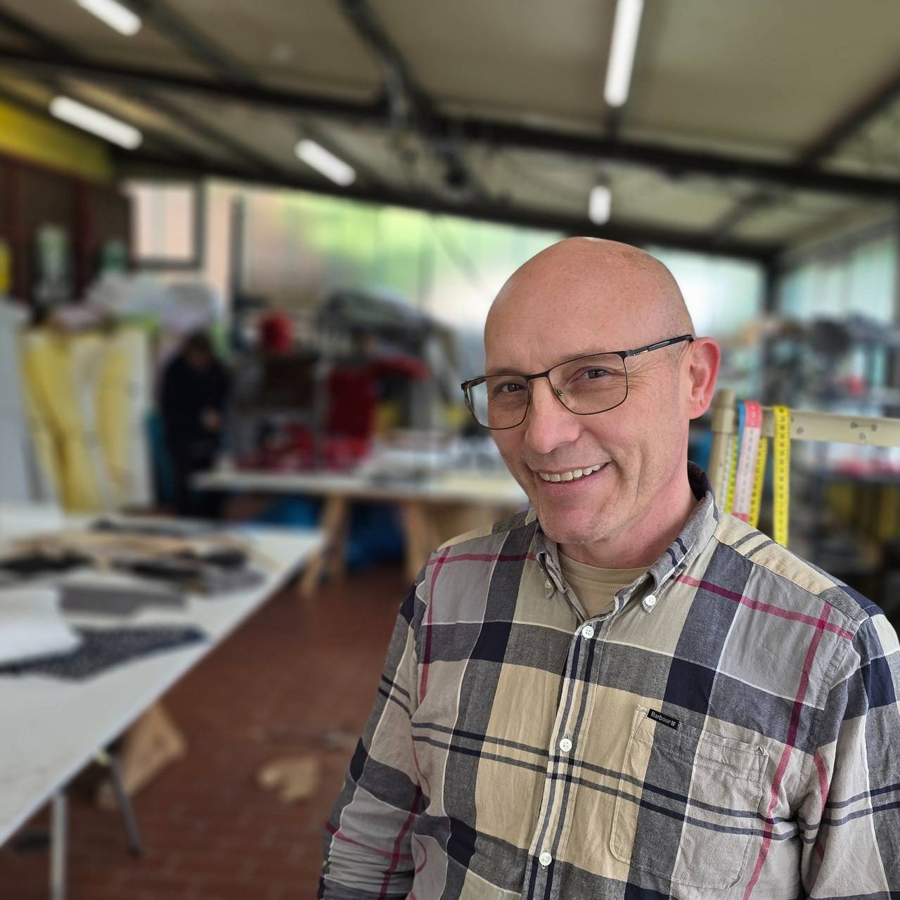 Andreas Cazacu betreibt die Polsterei Polsterpapst.