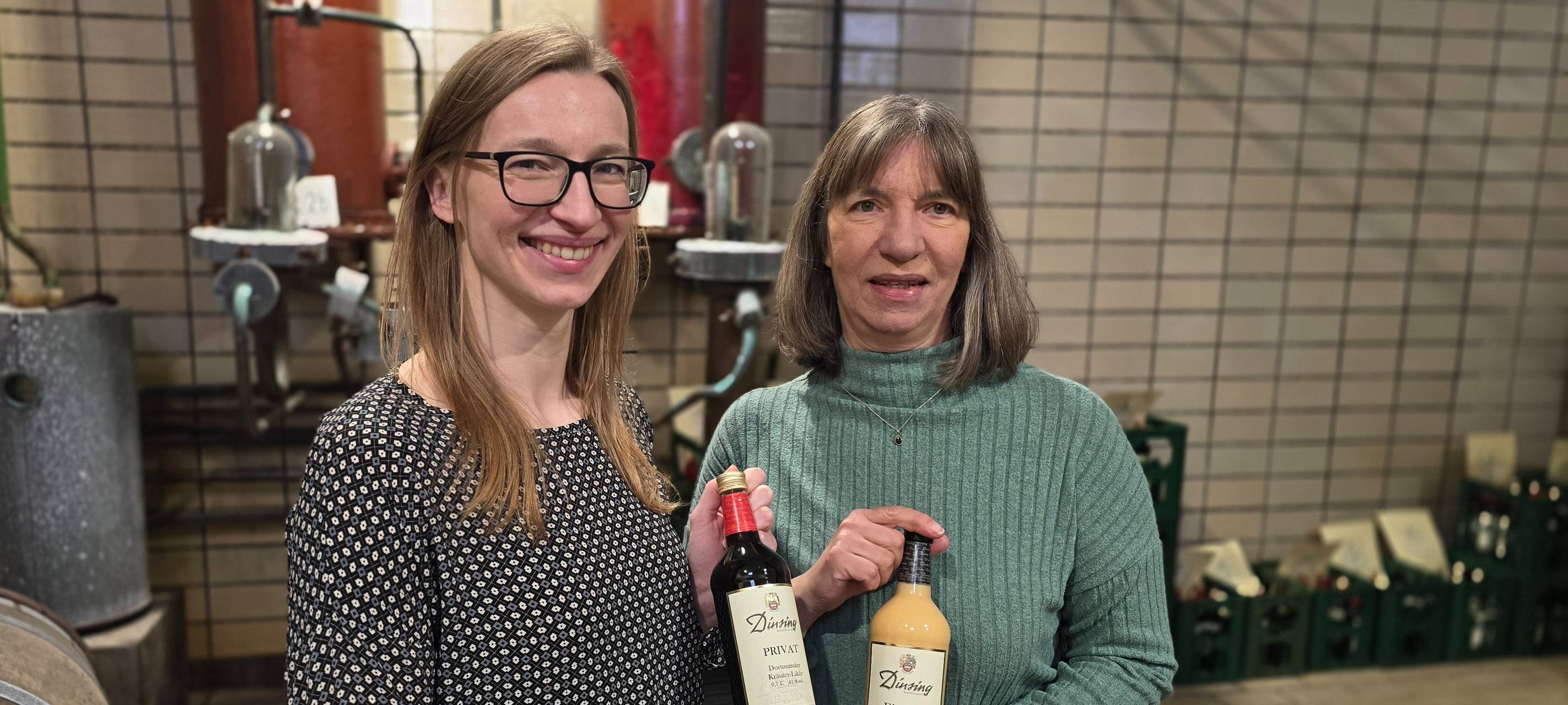 Kathrin (li.) und Doris Dinsing von der Kornbrennerei Dinsing in Dortmund.