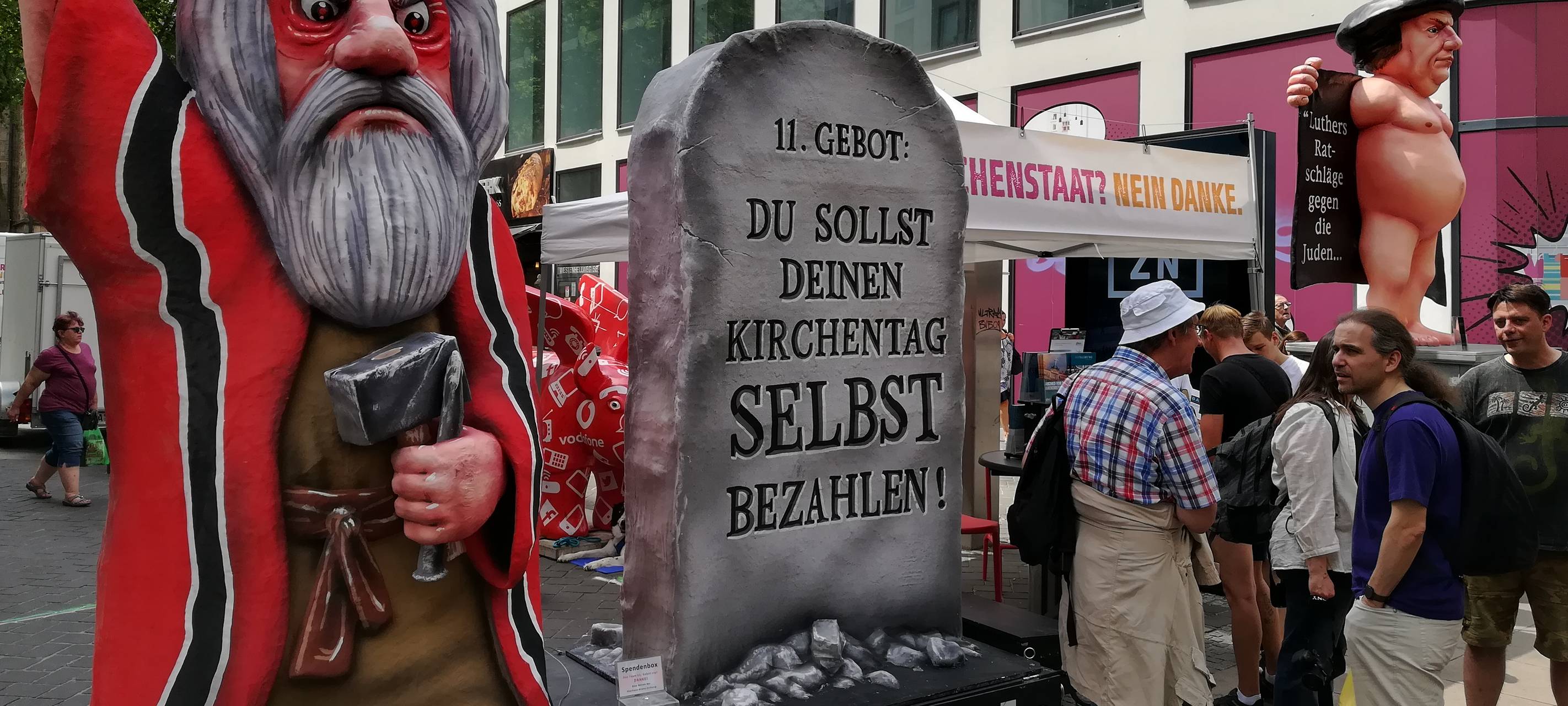 Stiftung übt Kritik an Finanzierung des Kirchentags