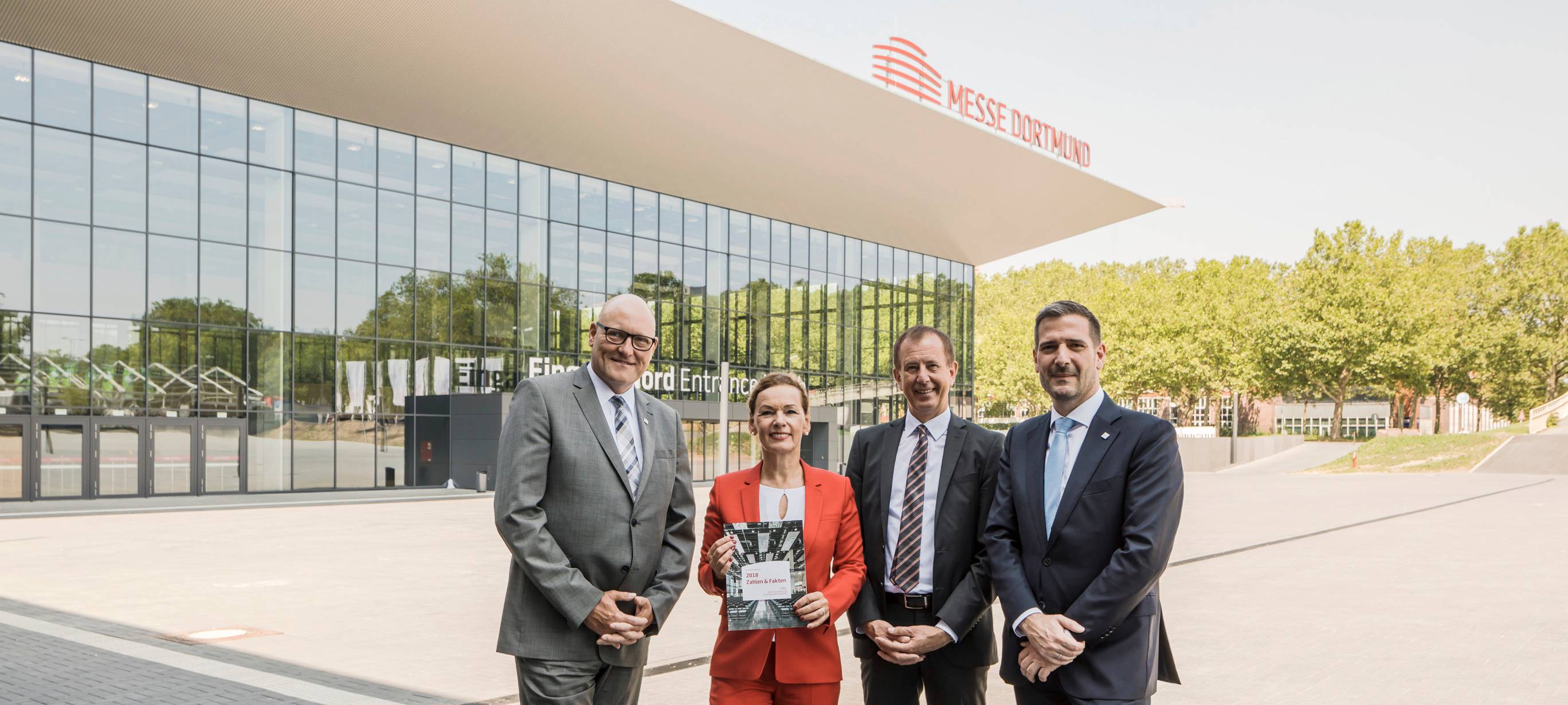 1,6 Millionen Menschen in den Westfalenhallen