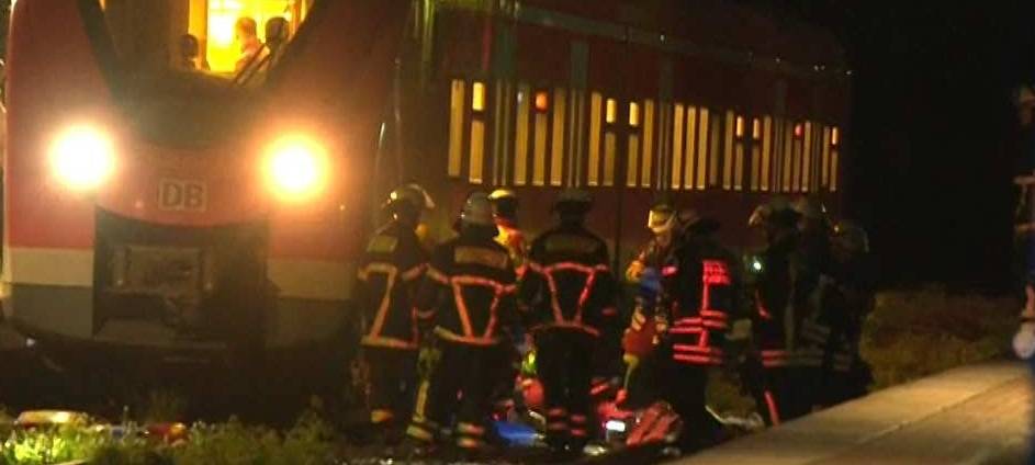 frau im gleisbett dortmund kruckel s-bahn feuerwehr
