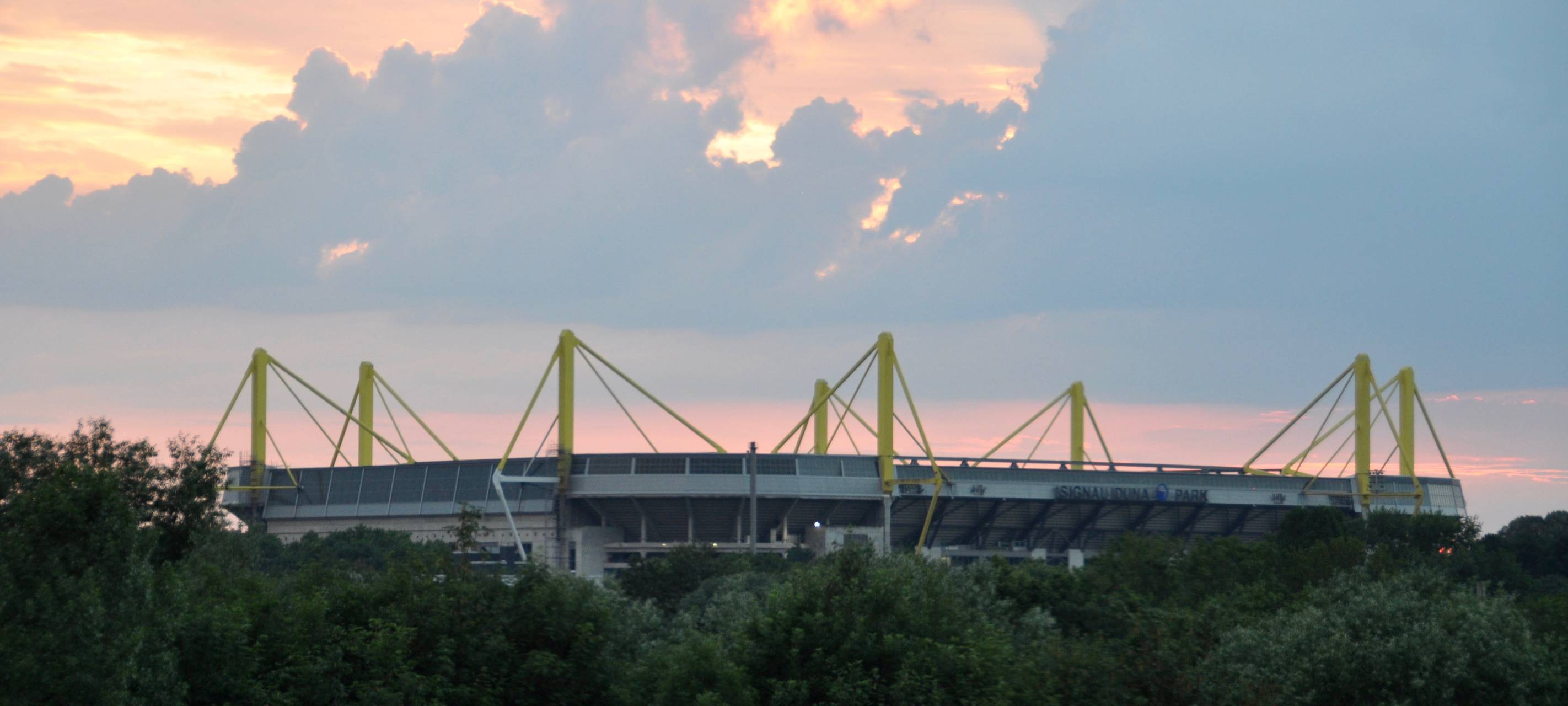 BVB: Transfer von Balerdi steht offenbar kurz bevor