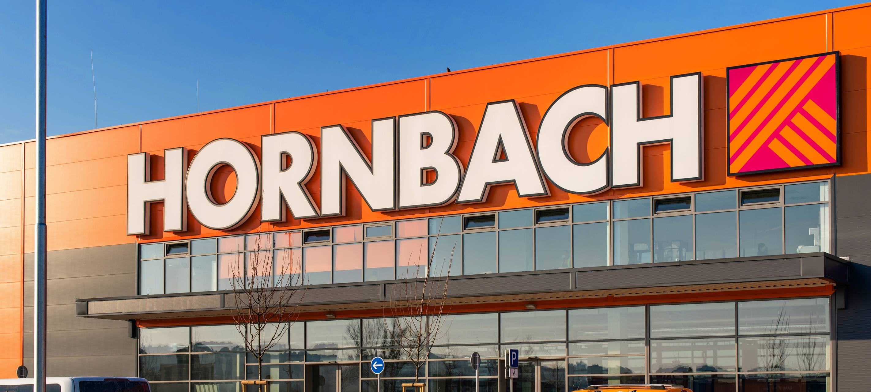 Hornbach übernimmt die Hellweg-Filiale in Kley. Das Foto zeigt den Markt in Nitra.