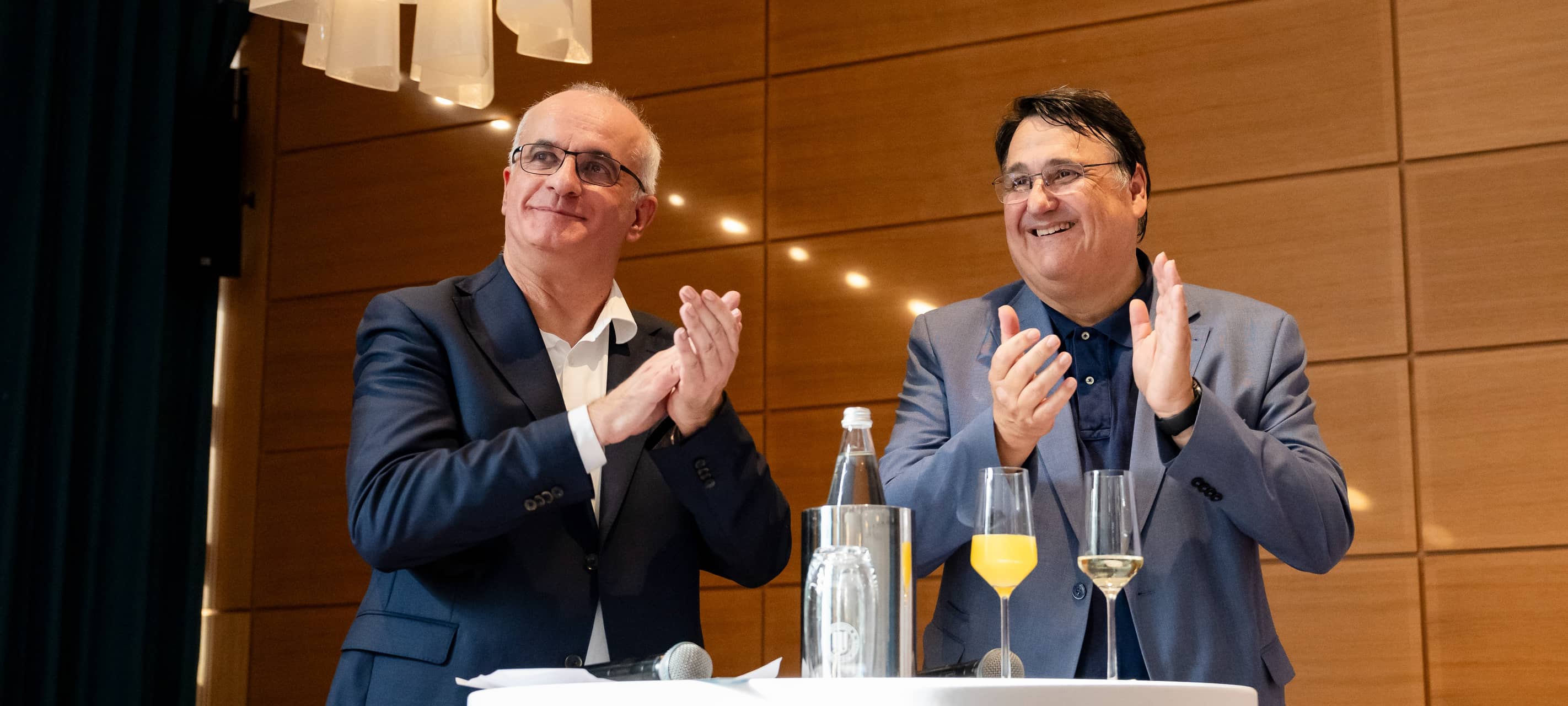 Prof. Manfred Bayer, Rektor der TU Dortmund, und Prof. Martin Paul, Rektor der Ruhr-Universität Bochum.