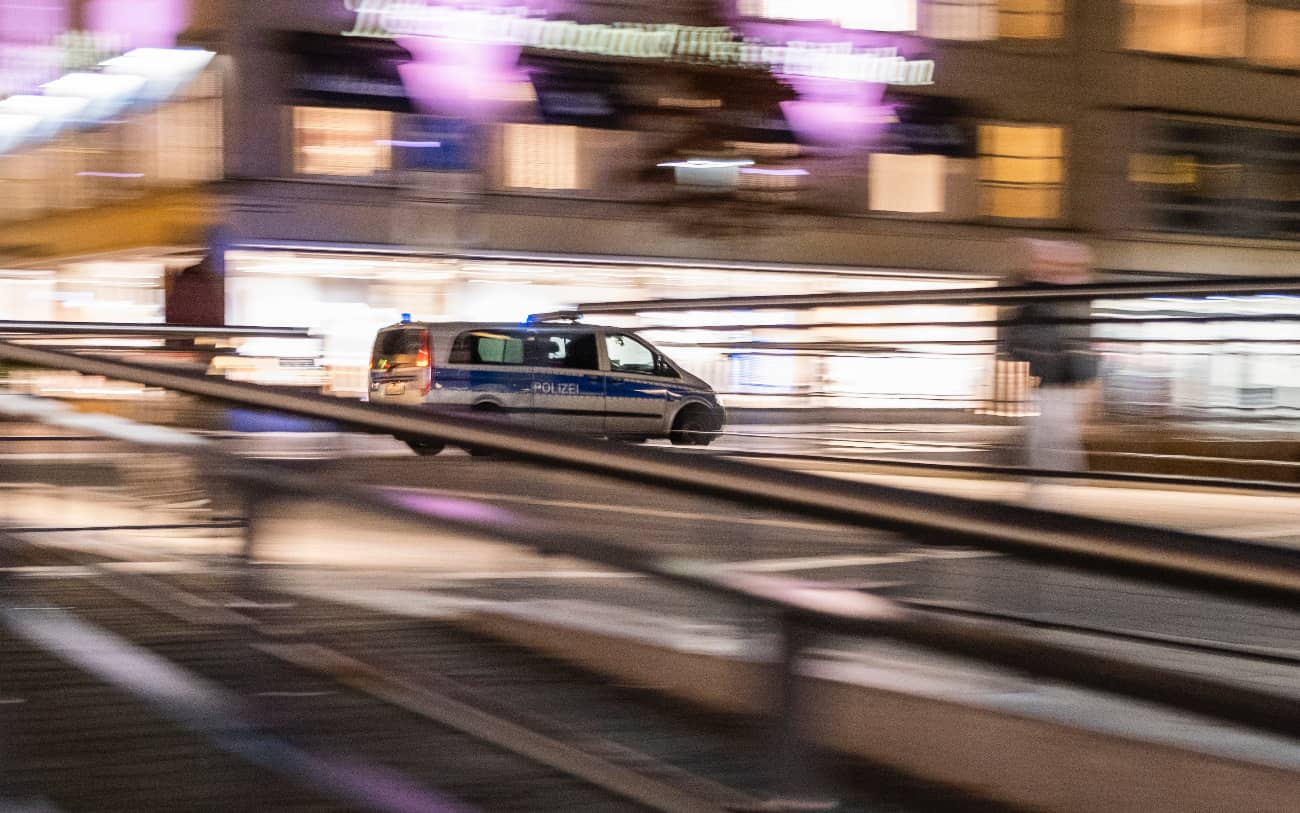 Mann flüchtet mit Kindern im Auto: Festnahme in Dortmund