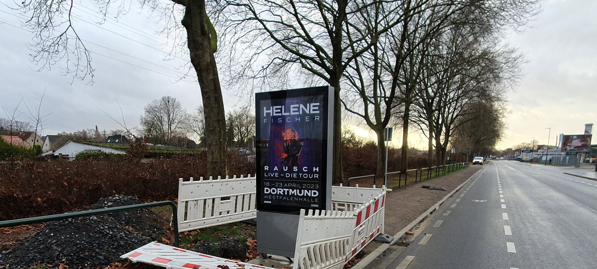 Schild soll Gehweg in Dortmund versperren: Die Wahrheit hinter der Werbetafel