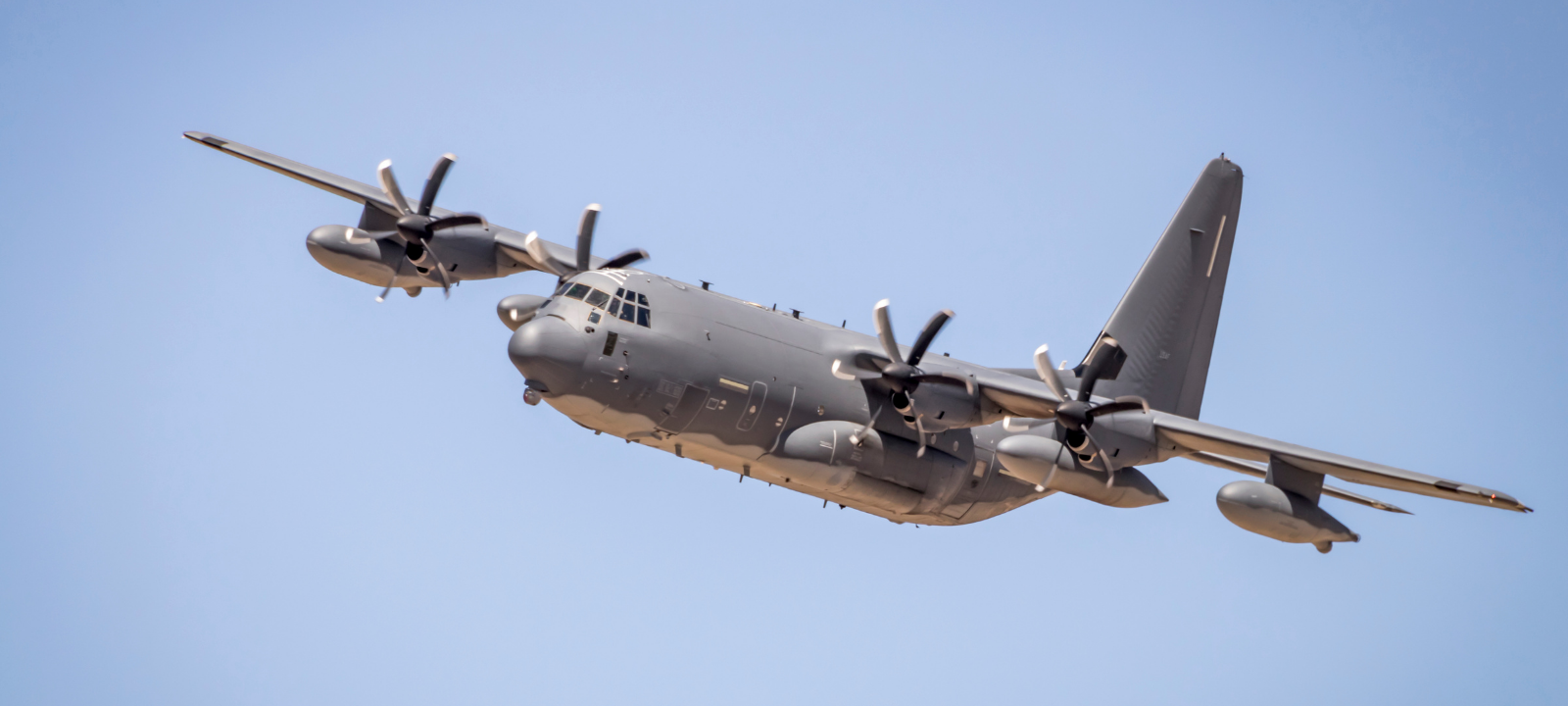 Militärische Übungen über Dortmund