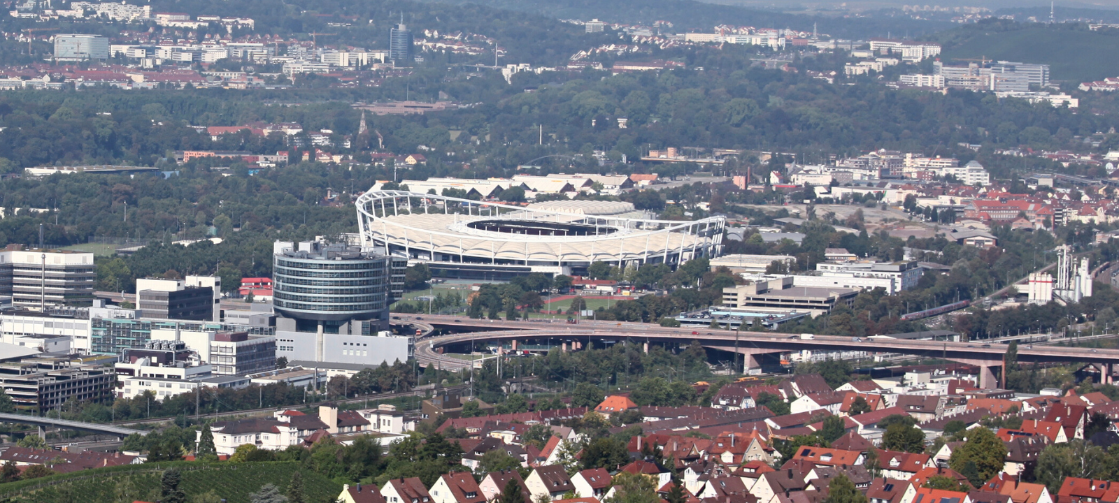 VfB Stuttgart: Mercedes-Benz Arena