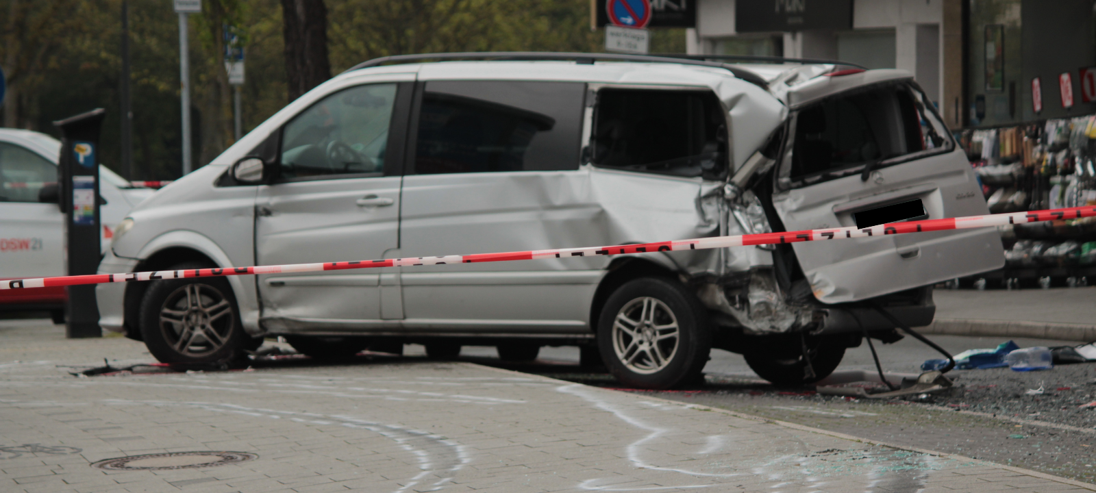 Dortmund: Busunfall auf der Hörder Bahnhofstraße