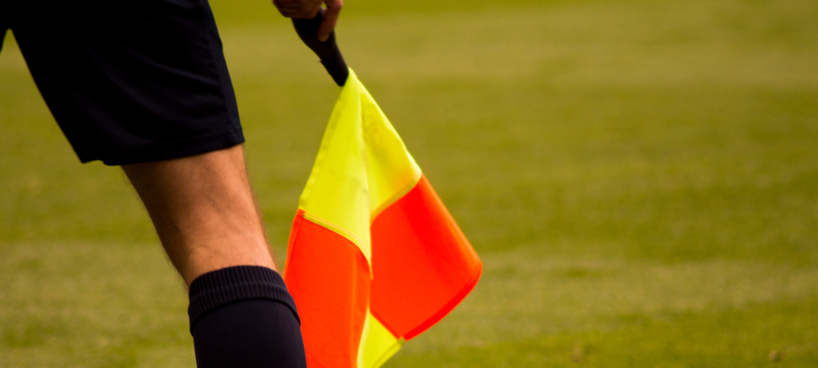 Dortmund: Schiedsrichter nicht gewürgt?