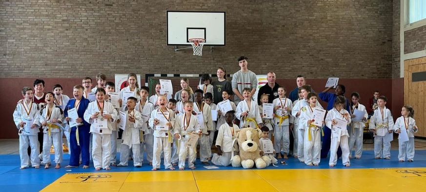 Anpacker 2023: 1. JJJC Dortmund